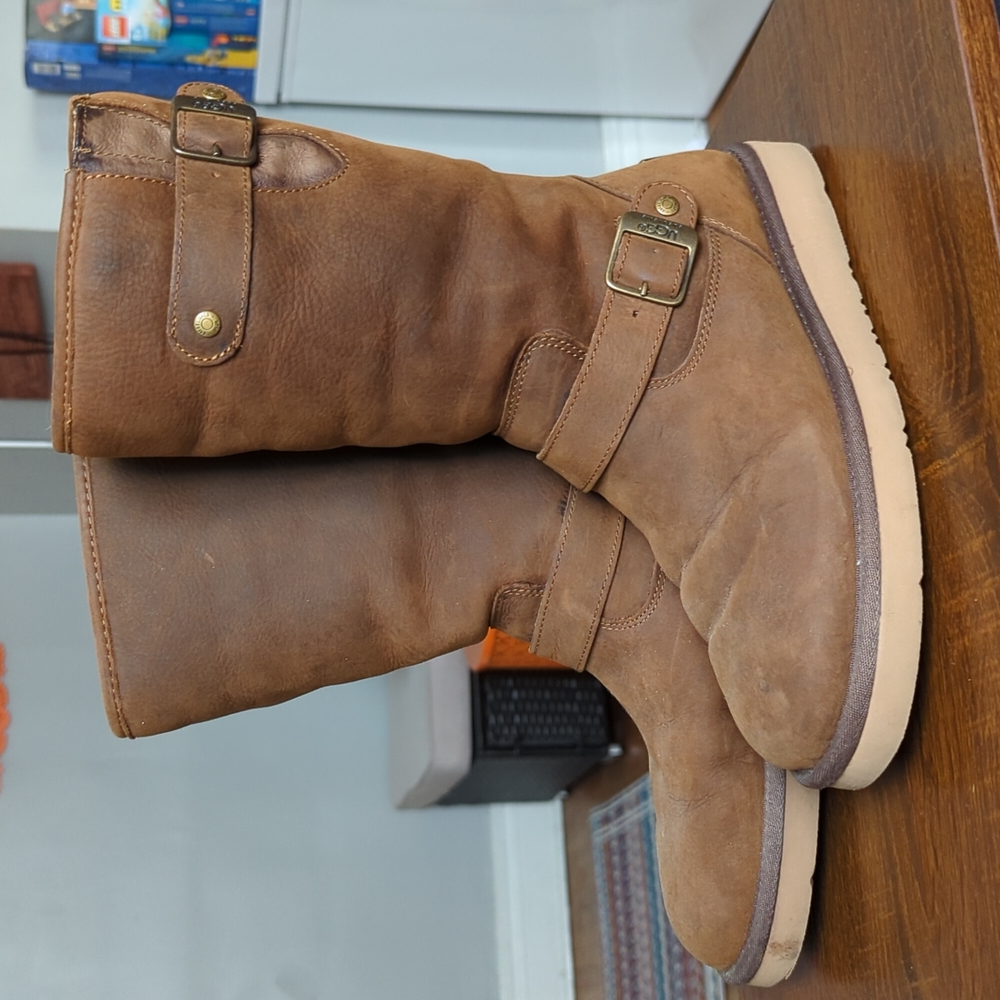 UGG Sutter Moto Boots Size 8 Authentic